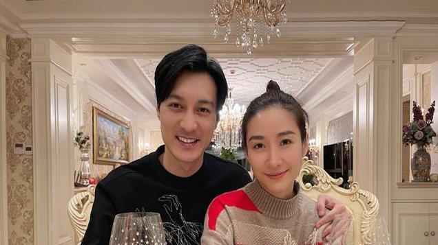 陶昕然春节回湖南娘家，初一带着8岁女儿和一群孩子疯玩，好幸福