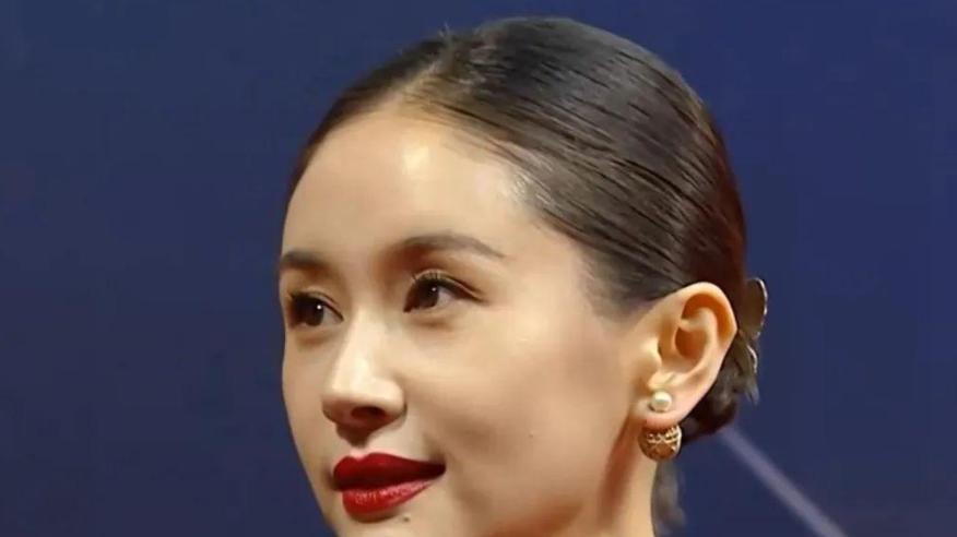 这场娱乐盛典，吴昕苹果肌抢镜，黄晓明微发福，官方认证6大顶流