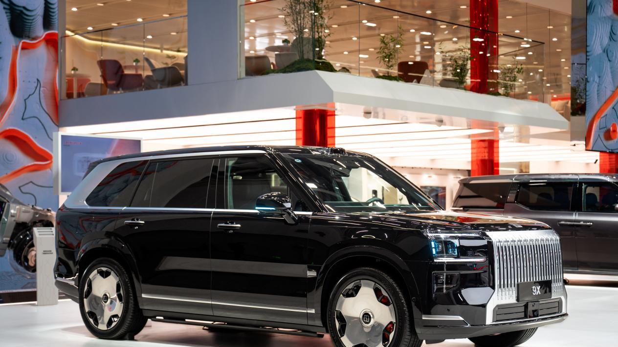 9X交付破万加速产能提升，重塑豪华市场格局