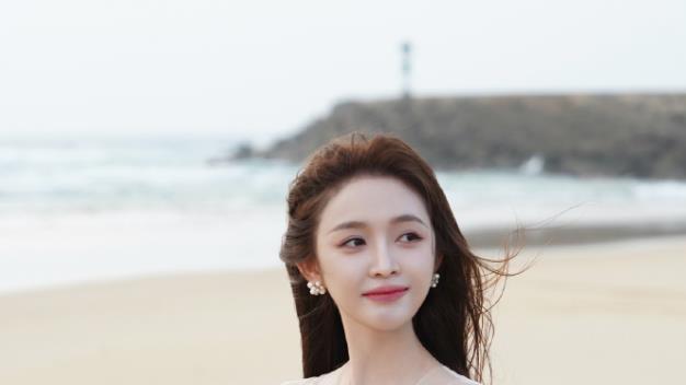 吴宣仪：娱乐圈里的真诚友情与积极影响力