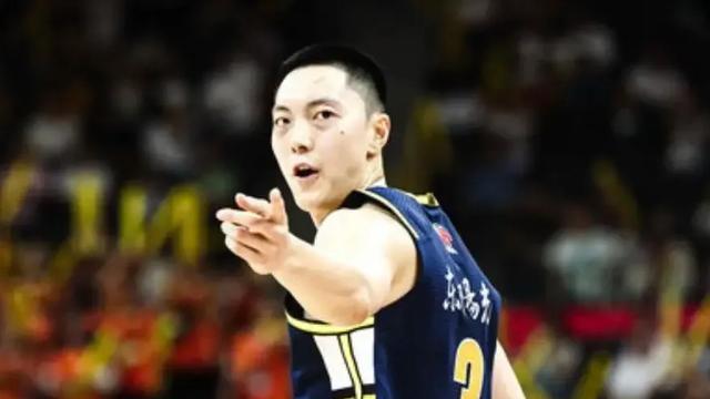 杜锋2王牌到位！第三阶段无惧5豪强，2套阵容磨合，伯克短板明显