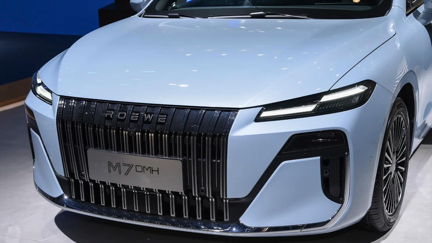 中型插混格外热闹，秦L银河A7之后，荣威M7 DMH值不值？