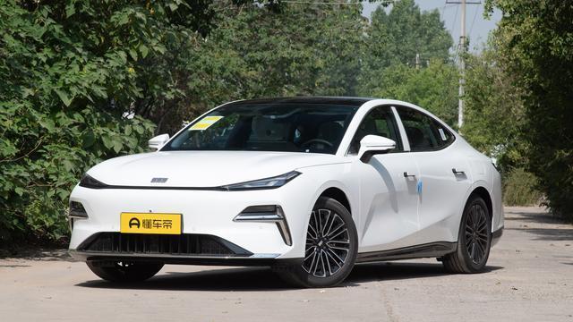 荣威M7DMH官图发布，新车搭载1.5升插混动力，预计下半年正式上市