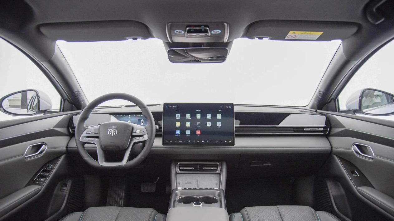 比亚迪秦L EV上市，标配天神之眼C-高阶智驾三目版，11.98万元起售