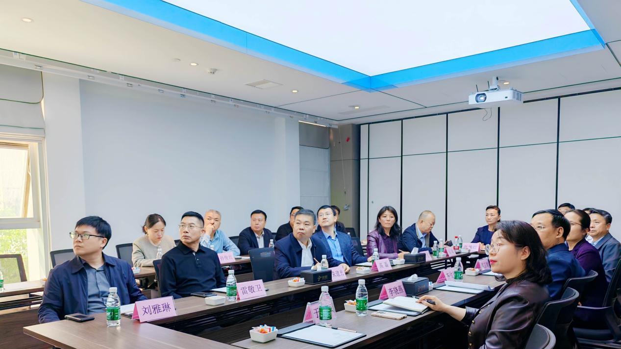 资讯|河南省中医药大学领导莅临郑州源创基因开展访企拓岗活动