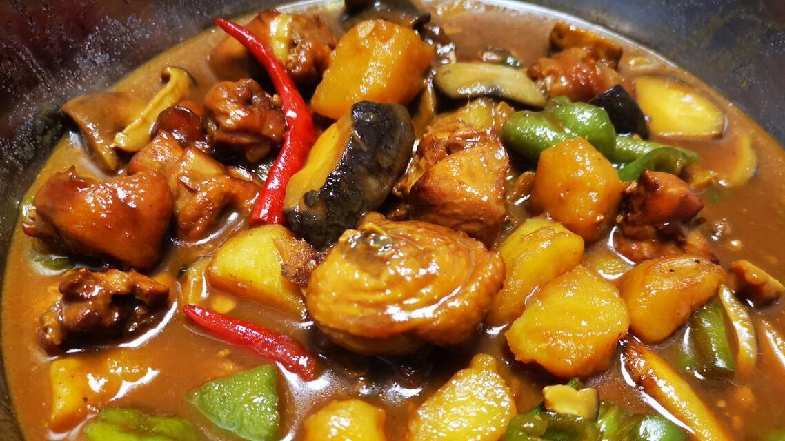 黄焖鸡变“黄暴鸡”，你点的外卖经历了什么？