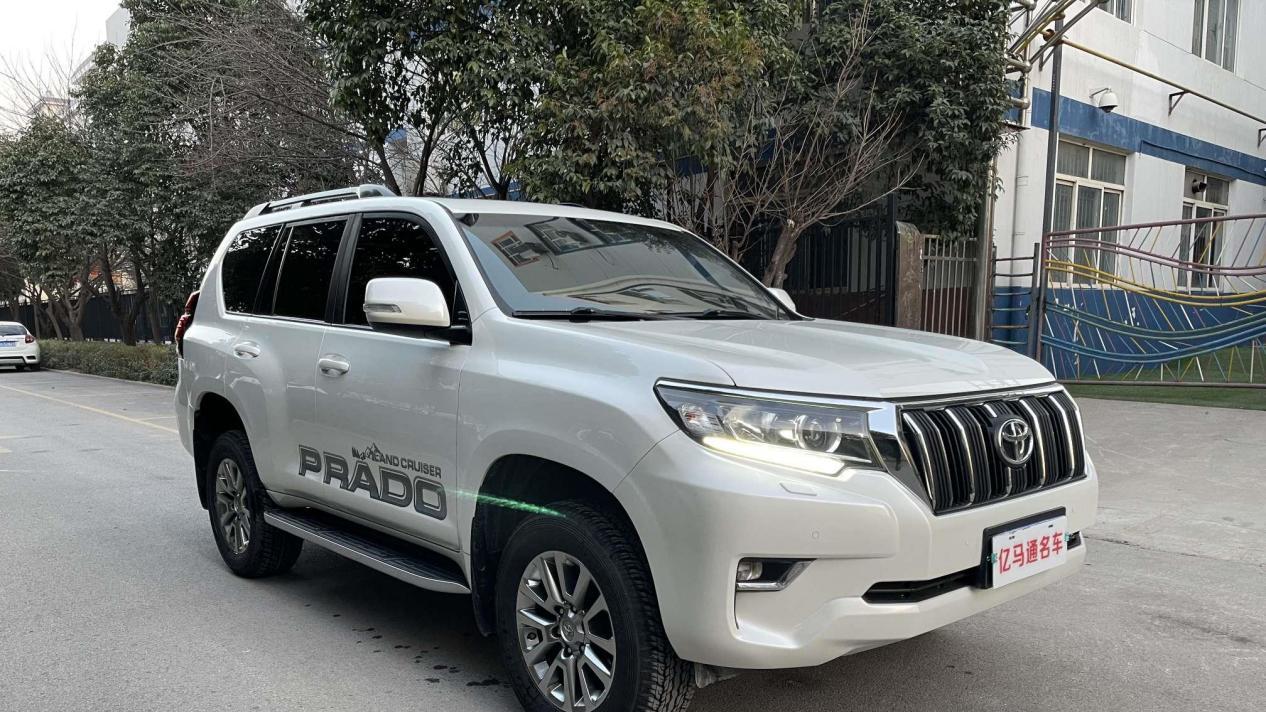 36万的2018款丰田普拉多，带你翻山越岭，诗和远方不再是梦！