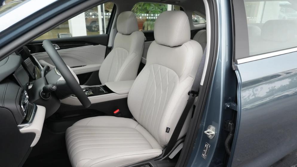 靠实力比拼秦PLUS DM，星耀6实力均衡，限时优惠价6.88万起