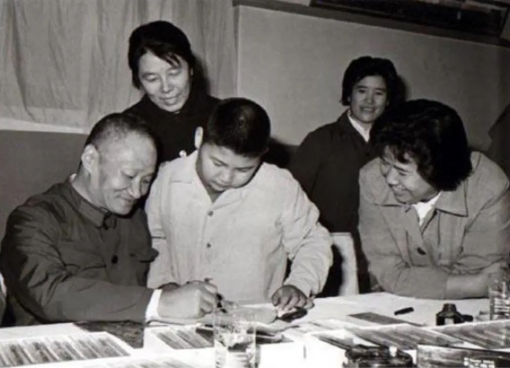 1935年刘志丹等人被捕，得知即将被处决，主席：杀头不能像割韭菜
