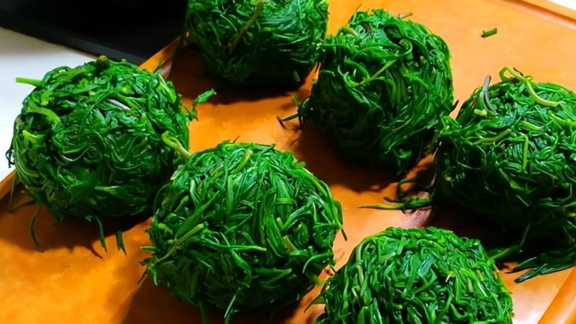 它比荠菜马齿笕营养还高10倍，只要简单一拌