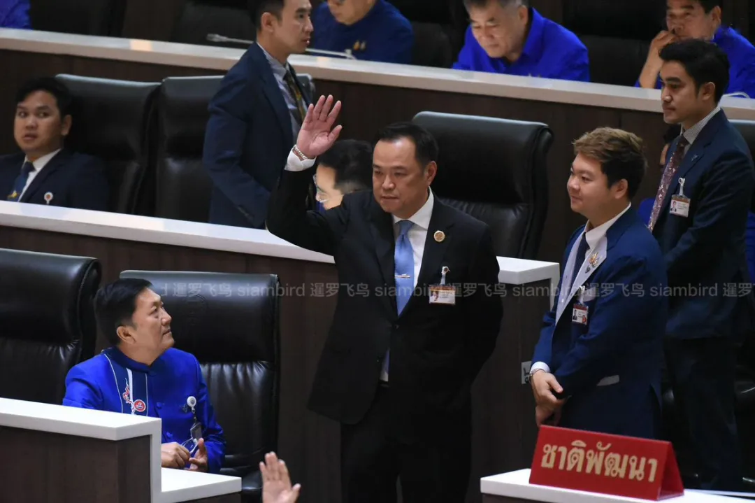 泰国阿努廷政府执政脆弱，公众信任与政治风险双重考验