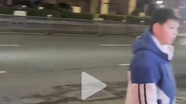 90后男子的奔溃变心妻为4个月新欢抛家弃子，置重病儿女于不顾