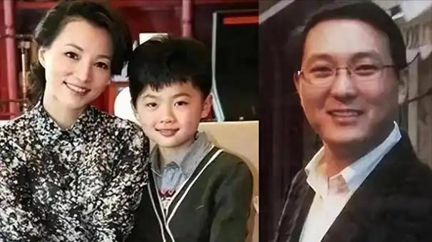 消失2年后，51岁董卿现身上海义卖活动，儿子回国读书与丈夫关系成谜