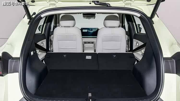 轴距加长79mm车身反而缩小/标配激光雷达，启源Q05纯电版15日开订