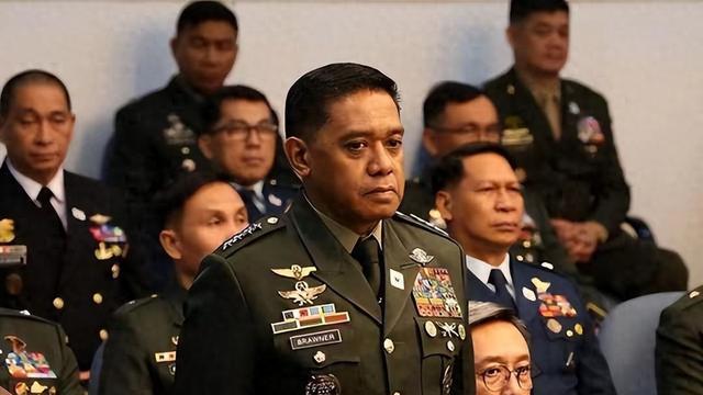 和解破裂！马科斯连说七个“不”，暗流涌动，军方盟友承诺不政变