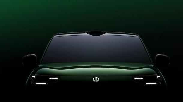 笑脸迎宾！零跑A10广州车展首秀 携爆款基因搅动10万级纯电市场