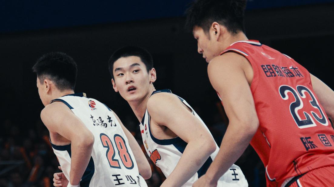 又是一场大胜！广东12人大轮转全员得分，全员完整体剑指十二冠