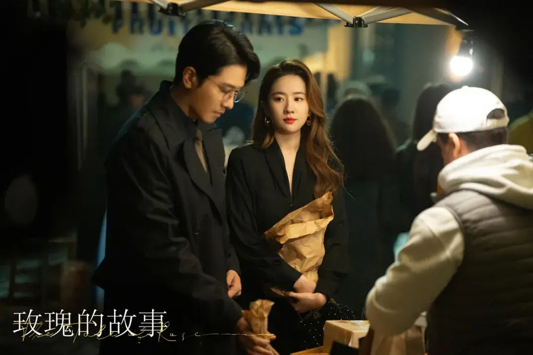 书评：《玫瑰的故事》中为什么庄国栋会对玫瑰一生难忘？