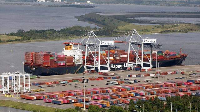 数十年的布局，一夜坍塌！美国亲密盟友，不顾一切转向中国