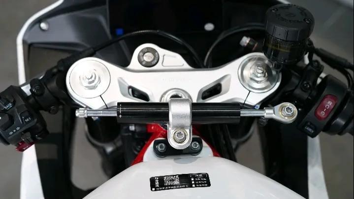 张雪机车500RR正式公布了售价，大家觉得这定价怎么样？