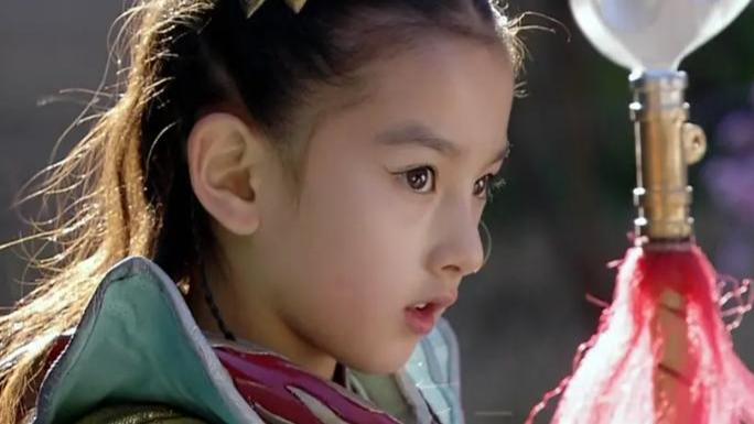 《哪吒2》最受人欢迎的真人版哪吒，居然是她！真是从小美到大！