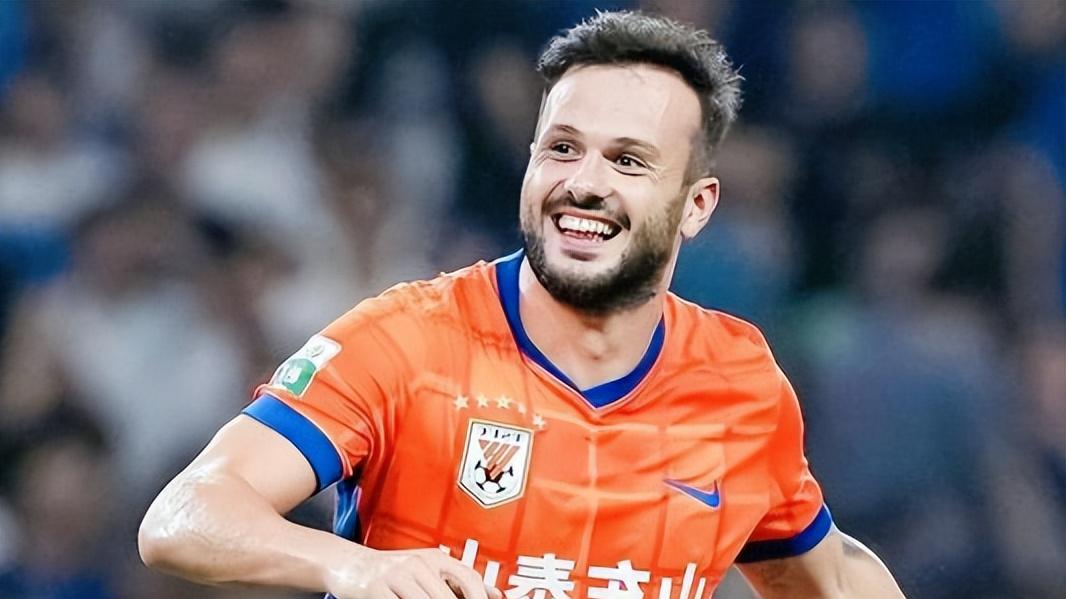 卡扎伊什维利是走是留？主帅韩鹏不小心说漏嘴，球迷吃下定心丸