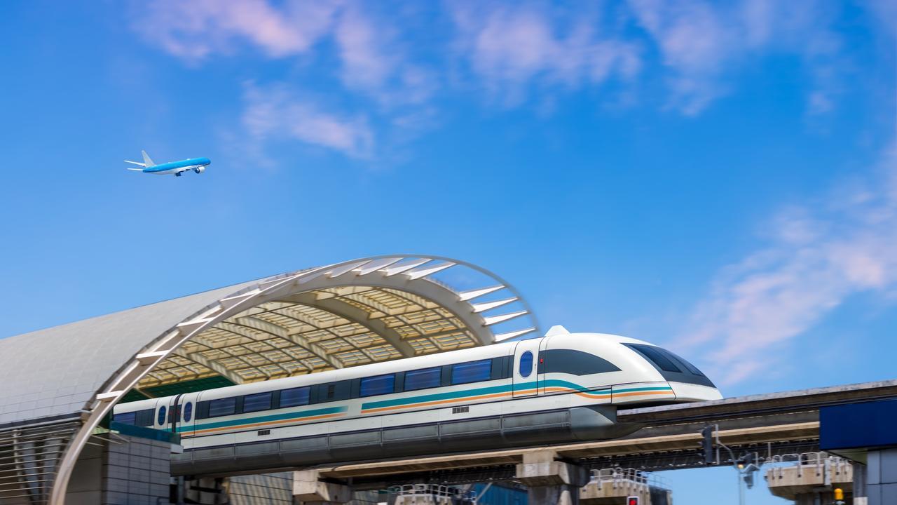 解码中国高铁领跑密码：从技术自主到智能引领的进阶之路