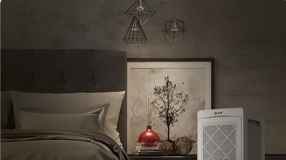 新颐 A8 用户实测：磁吸遥控 + APP 双控，老人小孩都能会用