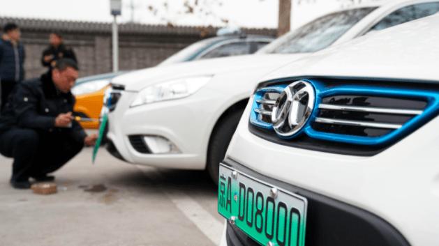 两台车的车牌号可以互相换吗？符合这些条件就行