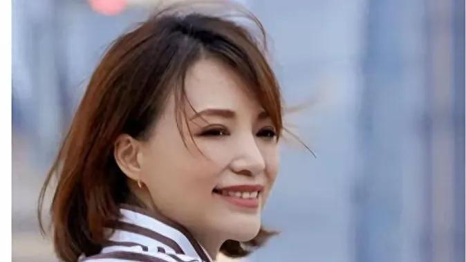 2025春晚有没有董卿？我查了一下节目单