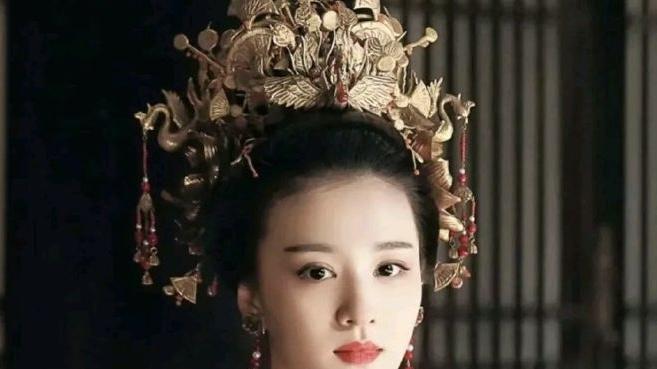 王楚然“沪鲁娃”身份大揭秘：南北交融铸就的荧幕新星