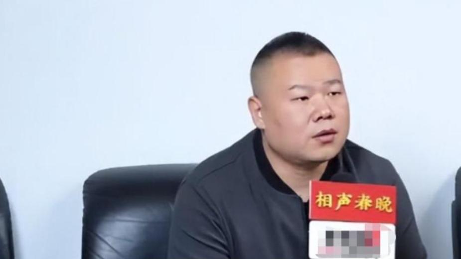 三年春晚连失误，换个舞台又笑场，岳云鹏为何还能成为春晚宠儿？