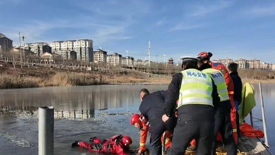 宁夏13岁女孩勇救坠湖4岁男童，获救后悄然离开引全网寻找