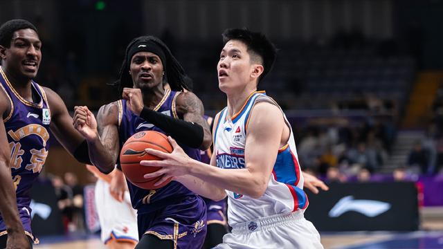 男篮明年3月份战中国台北！陈盈骏和林庭谦成防守难题