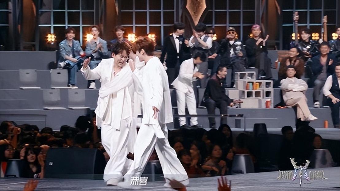 苏醒和张远、张智霖和李承铉拿下最佳舞台状态对比让人笑哭了