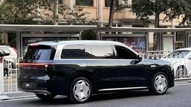 车长5米2+800V架构，零跑D19实车曝光，上市卖多钱能火