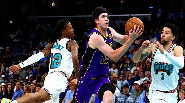 NBA小编误写湖人45胜：东契奇乱入