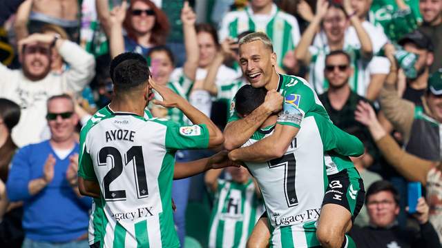 米兰德比 + 皇马出征！11 月 23 日两场大战定格局，国米主场优势碾压，皇马狂胜无悬念？