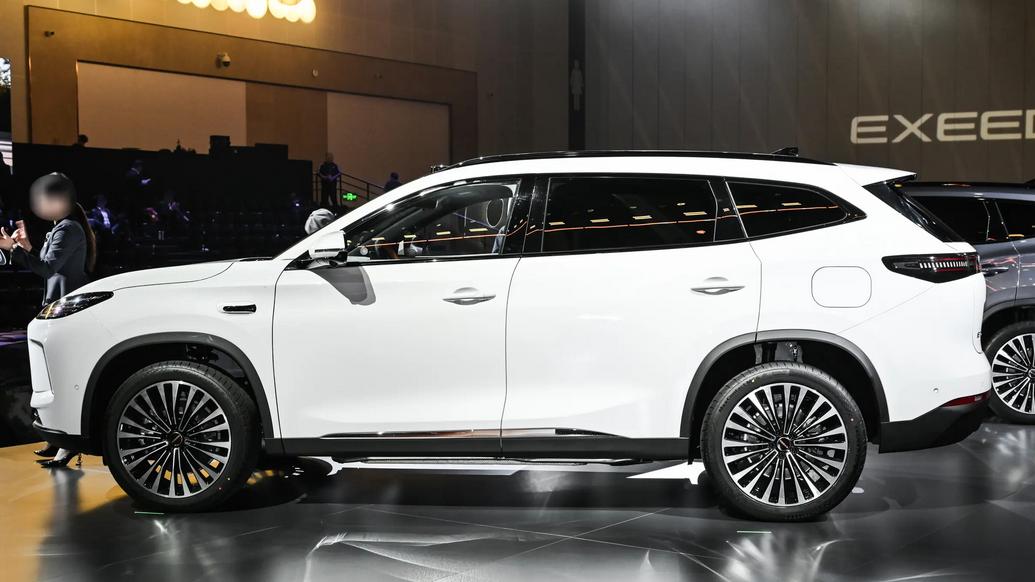 星途又添“新丁”，纯电续航165km，星途ET5限时优惠1万元