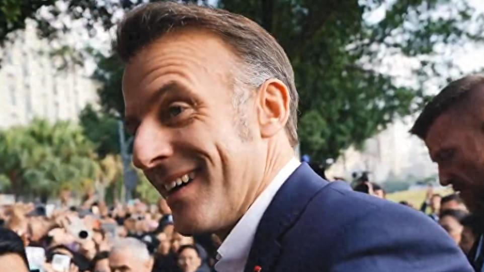 刚回到法国，马克龙就变脸了，逼中国投资欧洲，还要交出稀土