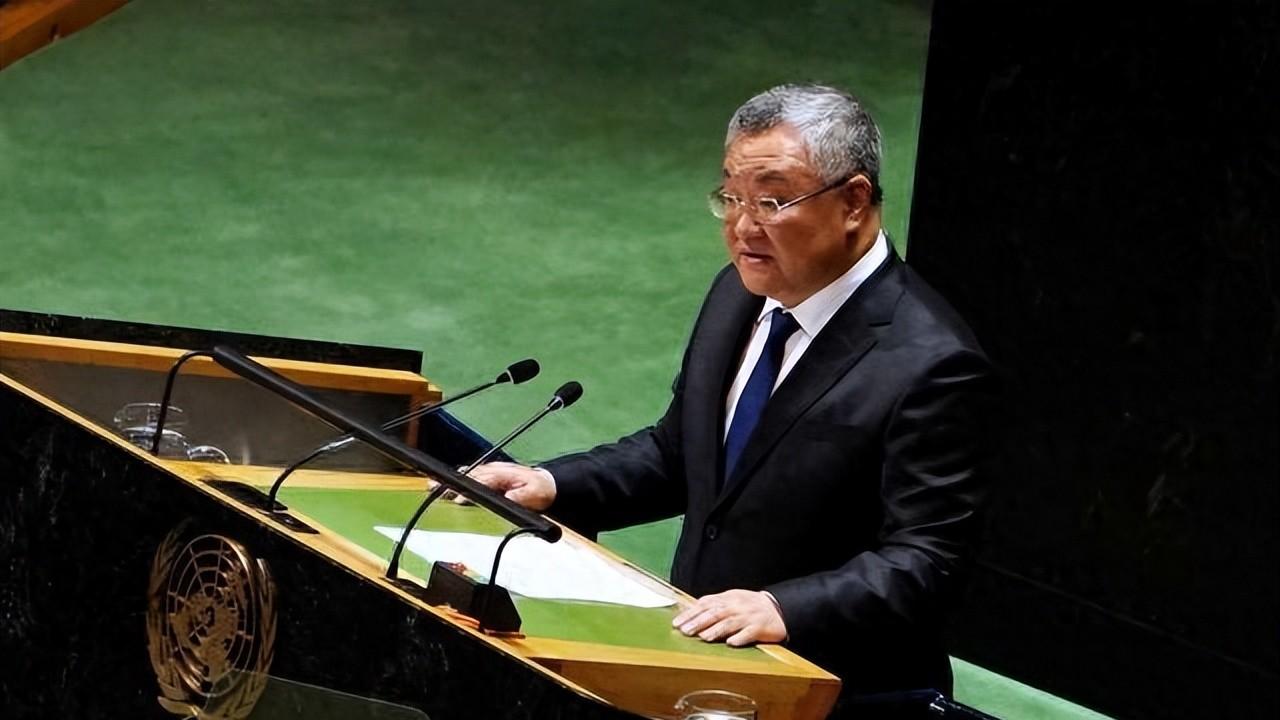 美俄“就范”，只有中国还在坚守，“沙特会谈”摧毁西方价值根基