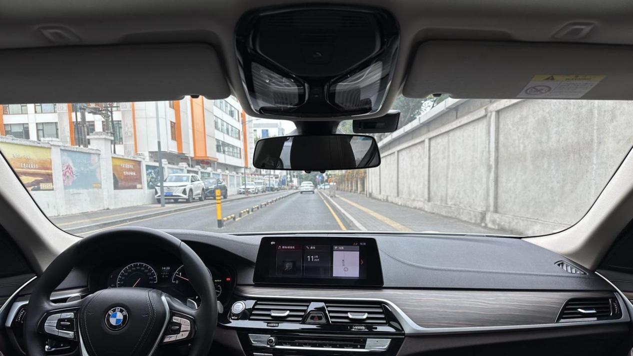 驰骋都市，优雅从容——2019款宝马530Li二手优选