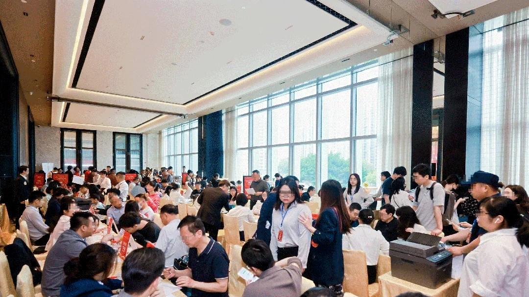 五一楼市小阳春如愿提前到来！抓紧买房，放心出游！