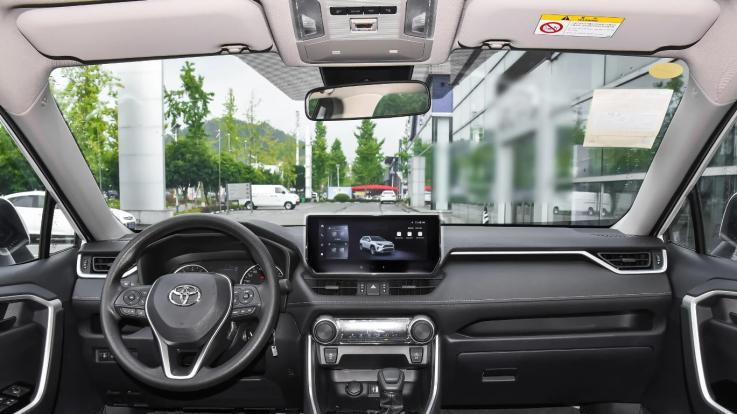 变天了！现在12万就能入手丰田RAV4荣放，油耗6.27L
