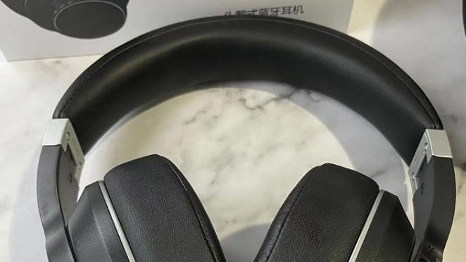 4款头戴耳机，可轻松在电脑前度过一整天