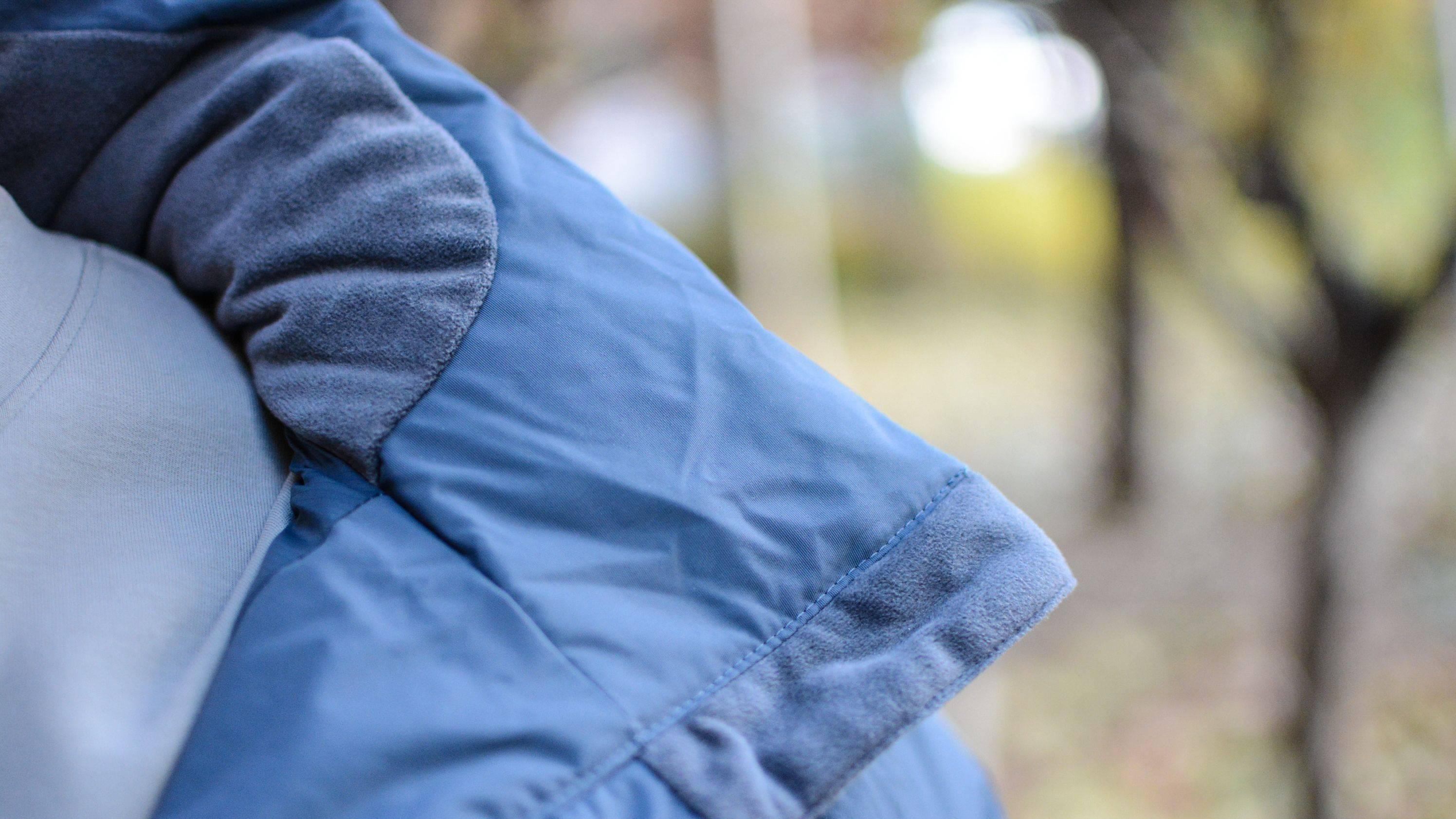 户外羽绒服天花板：外观细节出色，黑冰经典款天枢PLUS鹅绒羽绒服