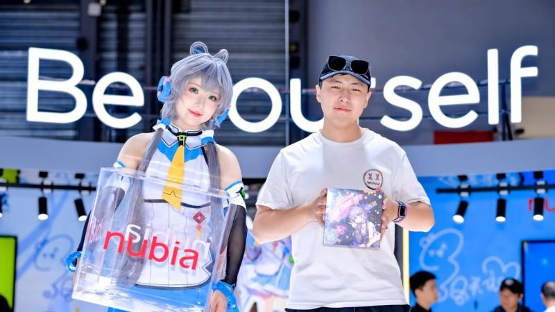 努比亚布局游戏二次元，携手洛天依亮相ChinaJoy2025