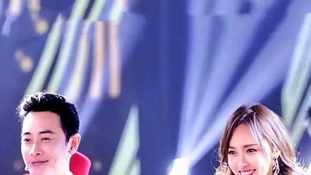 罗晋守父一年，唐嫣被骂上热搜？背后真相太戳心