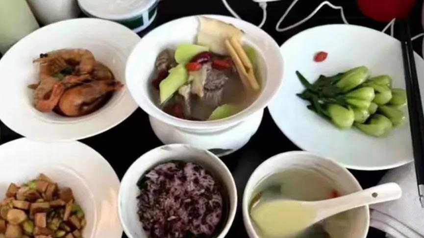 女子花127000 去月子中心坐月子，可是入住后直呼离谱想回家！