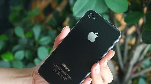 始料未及，苹果15年前修复iPhone4“天线门”，只改了20字节代码